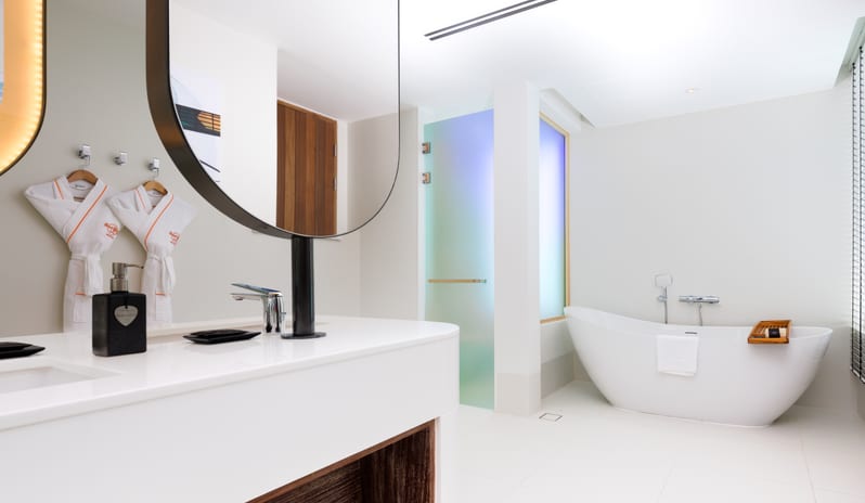 Hard Rock Hotel Maldives_Rock_Star_Villa_Master_Bathroom